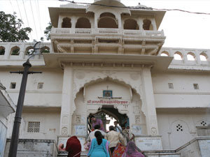 Taxi Services in Pushkar